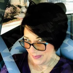 Meet your Posher, Carmen